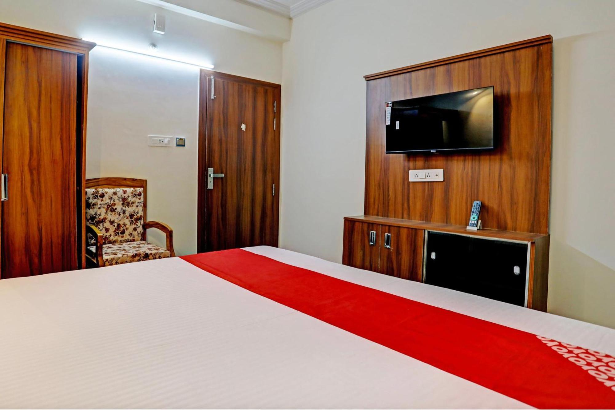 Hotel O Al Diwan Banquet And Suites Kanpur Ngoại thất bức ảnh